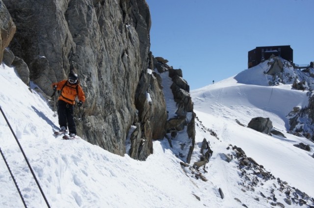 Exposed Traverse into Glacier Rond