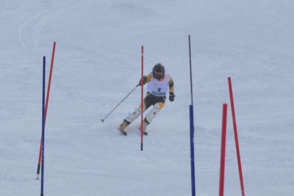 Olivia Sayers skiing Slalom in the 2012 INAS World Championships