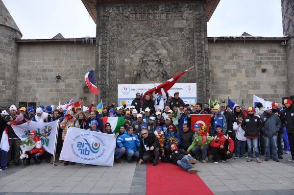 2012 INAS World Championships Participants at Closing Ceremony