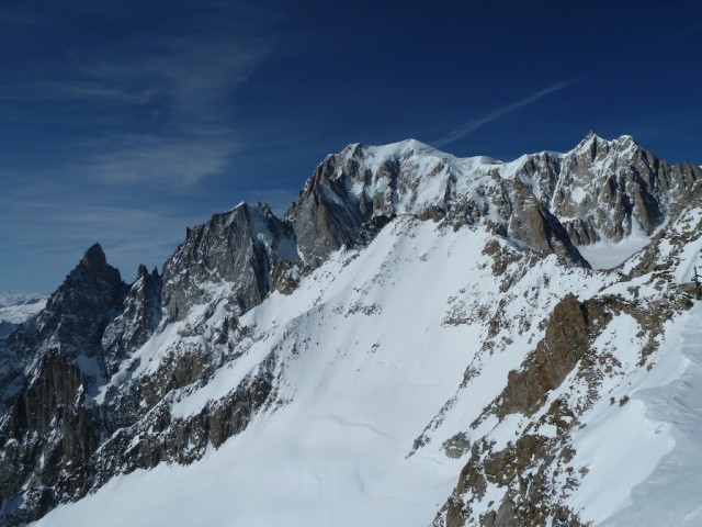 Aiguille d'Entreves is the peak directly below Mont Blanc, we skied the steep slope that disappears behind the ridgeline