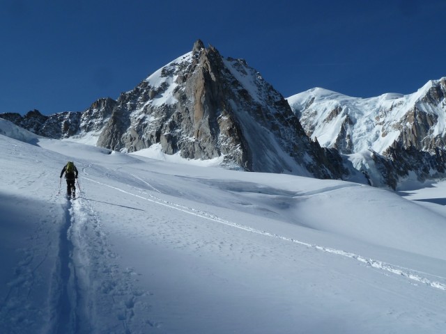 Jerome Skinning, Tour Ronde ahead