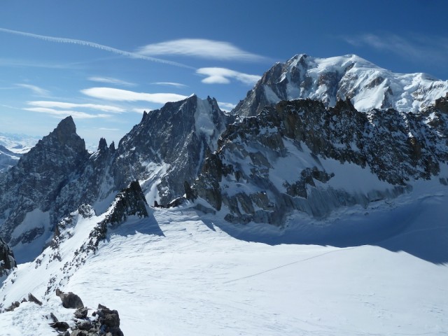 Col d'Entreves below, Arete de Peuterey behind