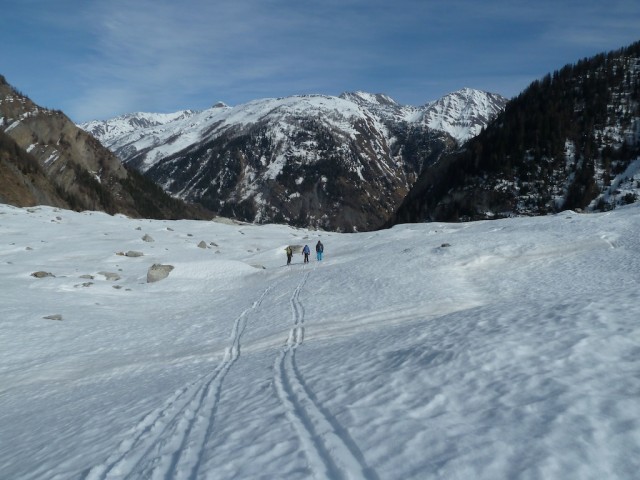 Skiing to the bottom of the moraine.